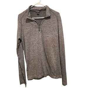 Eddie Bauer Men’s ¼ Zip Gray Lightweight Tech Long Sleeved Top.  Size L